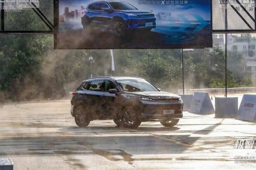 星途LX 1.5T乘风破浪版：用技术自信撑起奇瑞的一片天