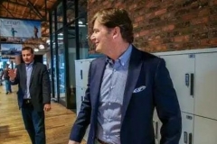 福特自动驾驶CEO转投麦格纳