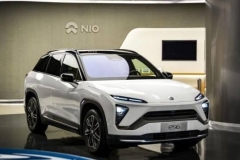 李斌：有信心下半年毛利率超过10%，第一辆不含电池车辆完成上牌流程验证