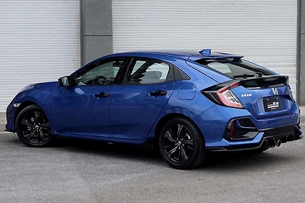 两厢思域上市后，我转身就买了一台三厢