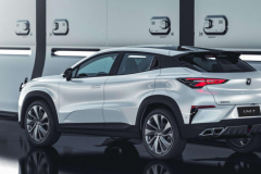 国产车拼颜值时代到来！4款15万以内吸睛SUV，各个“爆表”