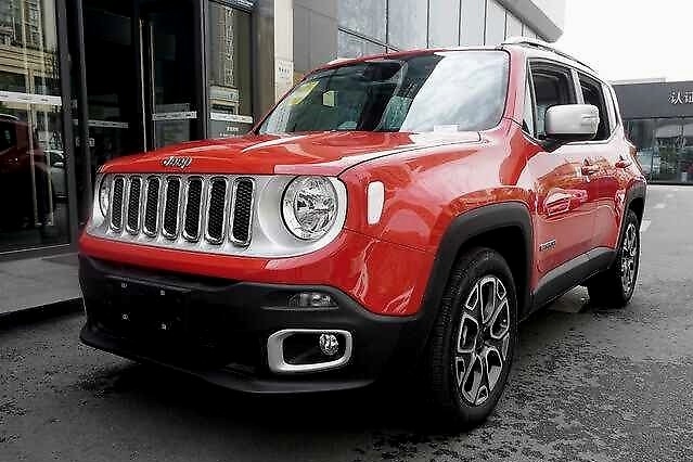 跌破10万的JEEP自由侠，标配四轮独悬，油耗仅6L，不应被冷落