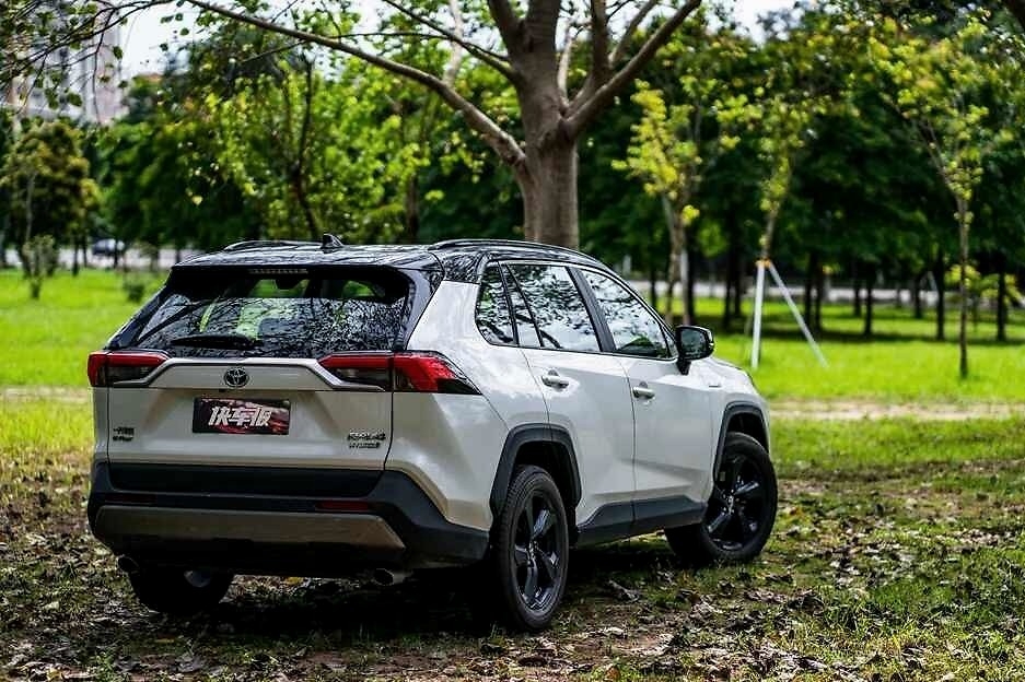 朋友，推荐你买丰田全新荣放【试驾视频046】