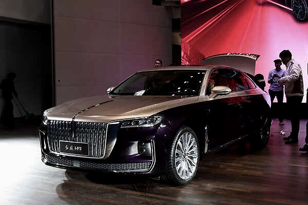 全新红旗H9确定于8月23日正式上市，预售价33万元起