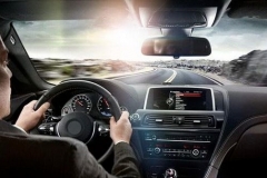 夏天车内开空调也热？可能是你车窗膜贴错了！老司机：选对一年省几百