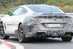 新款宝马8系测试谍照曝光 或将采用中置发动机设计