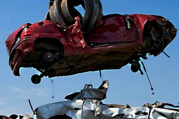 报废汽车不再“论斤卖” 9月1日起一车一价“五大总成”可回收