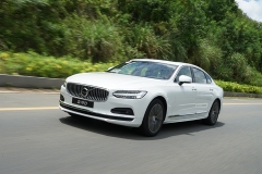 试驾沃尔沃新款S90 全系混动的新格调之美