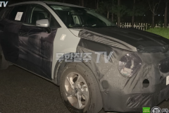 起亚全新一代狮跑谍照  2022年国产或15万起