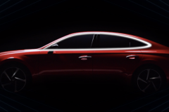 让雅阁、凯美瑞颤抖的老对手换代升级了，顶配只要20万，爽