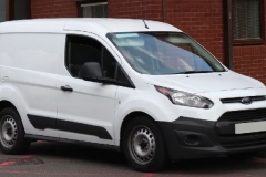 不止华为被打压，这些车企也曾惨遭毒手