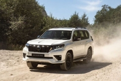 2021款丰田普拉多动力升级 推出黑色运动套件