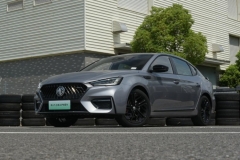 双擎加持的最强动力 场地试驾2020款名爵6插电混动