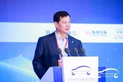 竺延风：落后一步是等死，领先两步是早死