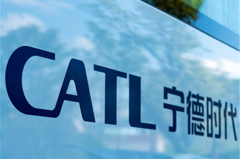 国外电池厂加速高续航电池研发 宁德时代辟谣弃“护城河”811电池