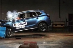 钢板越厚代表车越安全？错，别再被无知蒙蔽双眼