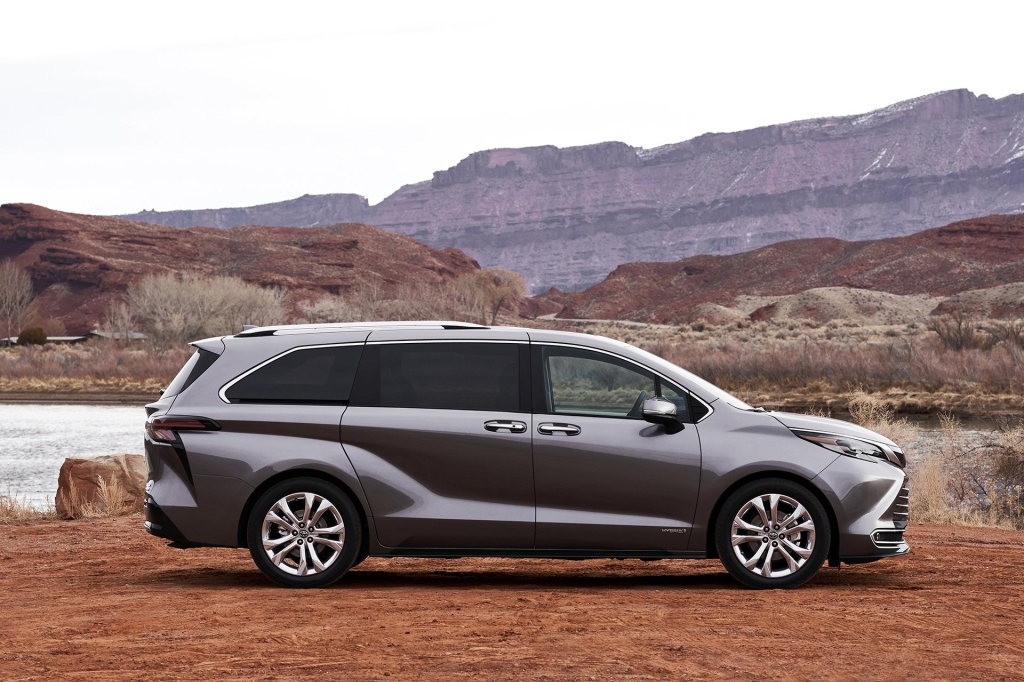 塞纳神车即将国产？GL8急的脸都绿了