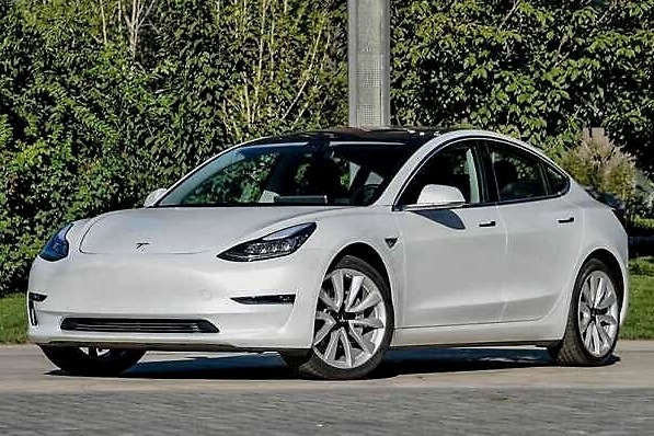 8月豪华品牌销量出炉：宝马夺冠，红旗、特斯拉强势增长