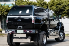 加满一箱油玩转整个国庆！这4款“巨无霸SUV”男人最爱