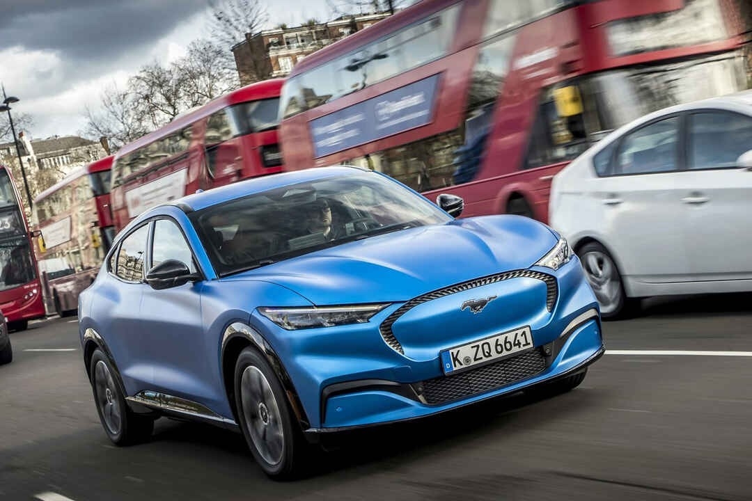 售价40万的全新SUV，一发售9天内抢购一空！为啥这么火？