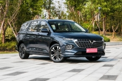 当五菱“神车”配上了航空座椅 静态体验五菱凯捷