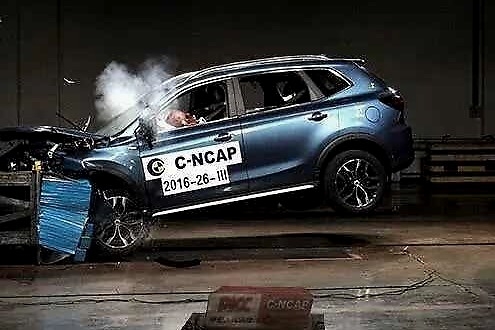 钢板越厚，车辆越重越安全？专家：车是更硬了，人可受不了！