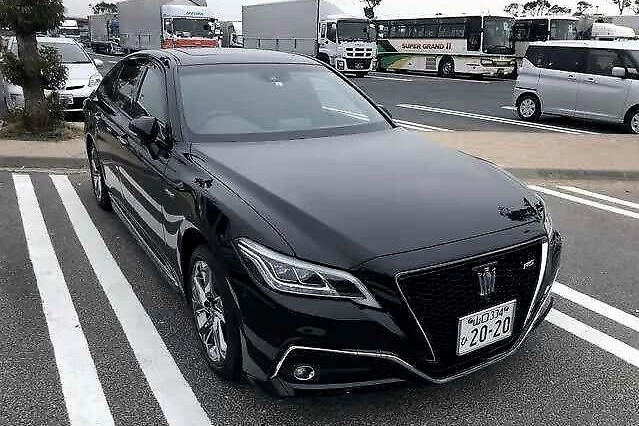 丰田皇冠华丽转身，配V6+后驱+主动降噪，比奥迪A6L有气场