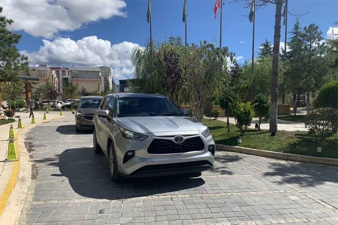 全新汉兰达实车国内现身？亮点十足！