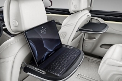 入门配2.0T+9AT+老板座椅，豪华感不输埃尔法，售价却不到它一半