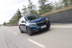 改款之后的探界者 价格降了 颜值高了