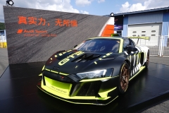 奥迪R8 LMS GT2赛车首次公开亮相 640马力/33.8万欧元