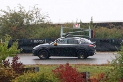 保时捷Macan纯电版路试谍照 或2022年正式发布