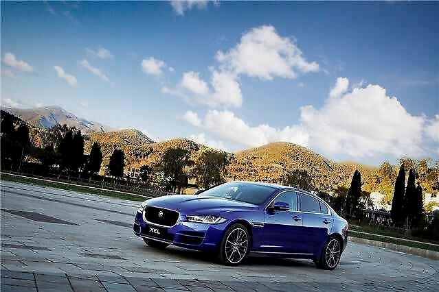 大降价都没人愿意买的4款合资车，车主给出的理由实在太扎心！