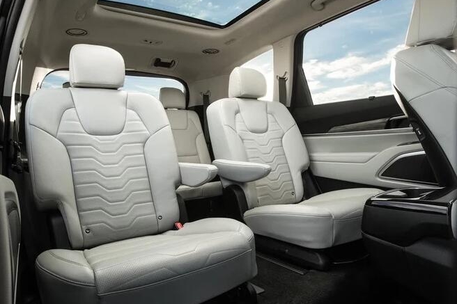 别以为韩系SUV不硬派  这款韩版“普拉多”3.8L V6+8AT