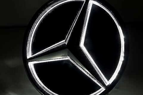 外观吓我一跳！新款日产Frontier曝光，11月全球首发