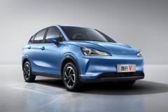 哪吒V正式上市 智能配置丰富 补贴后5.99万起