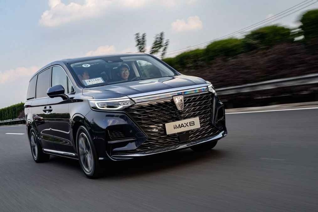 荣威又一重磅车，气场媲美别克GL8，入门级豪华18.88万起