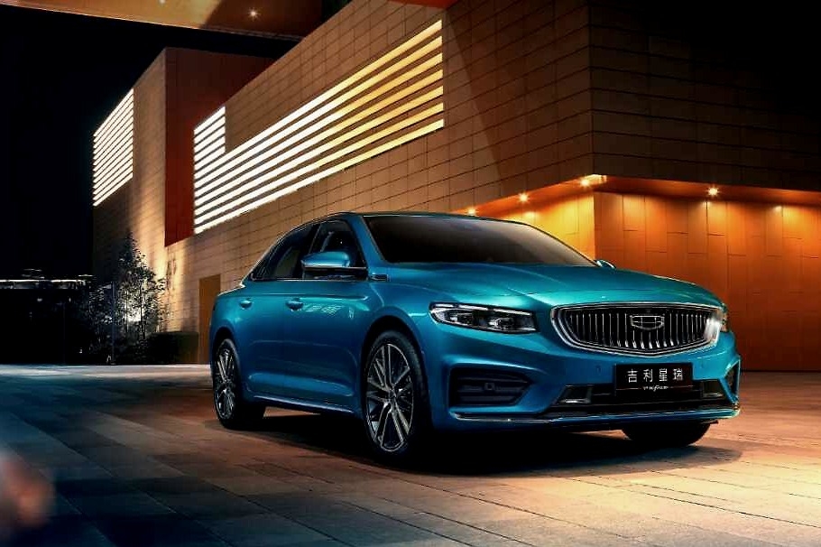 不到15万买顶配，有2.0T还有2米8轴距，吉利干嘛这么拼？