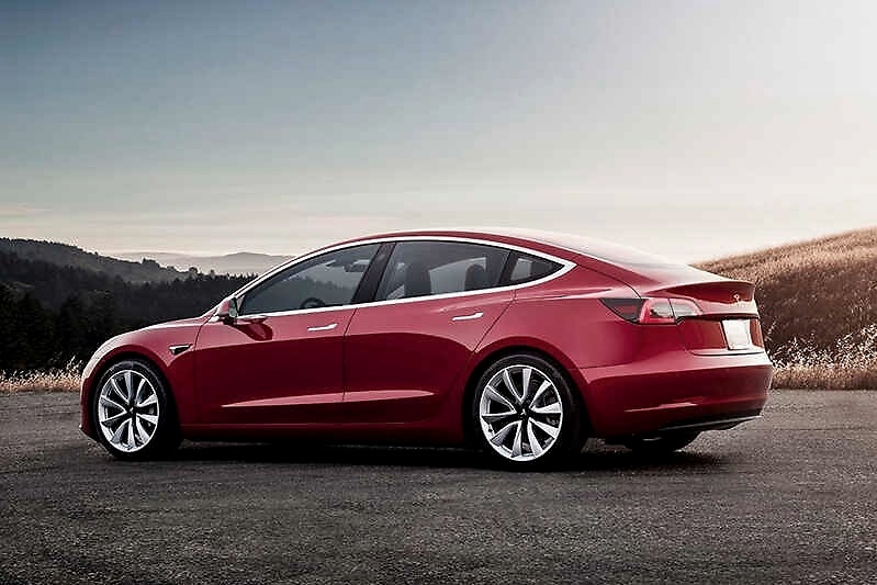 我，骂得越多卖得越好！这回新款来了，还不抢着买？