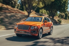 宾利将在2030年彻底告别内燃机