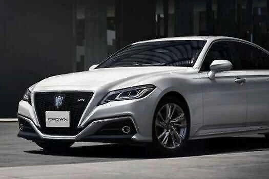 皇冠国产版遭遇停产后，海外版15代又来了，丰田还会国产吗？