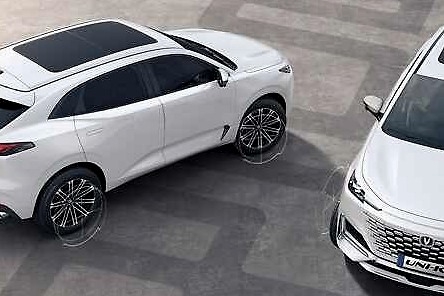 搭载2.0T+8AT 长安UNI-K实车即将首发