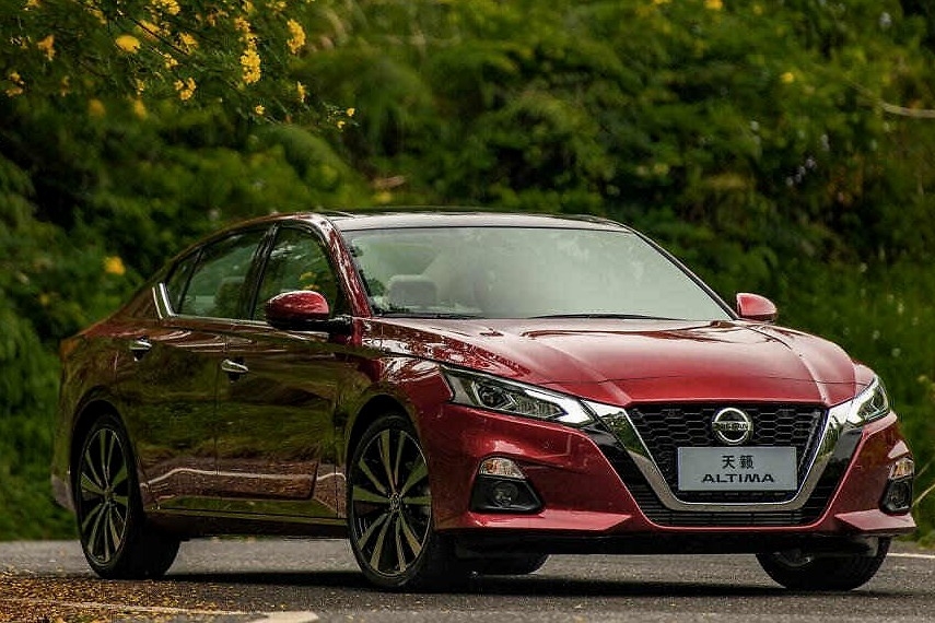 日系B级车三巨头，谁保值率最高？