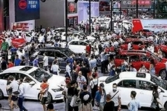 “金九银十”购车旺季，选购时必须要注意这几个保命配置！