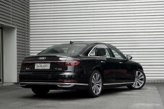 奥迪A8“库存成山”，一口气跌22.98万，真的不能再降价了