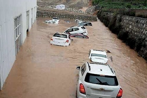 汽车被水泡了怎么办？别紧张，做好这几步就不会有大问题