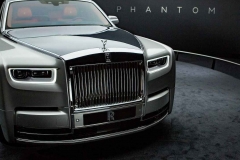 10万的车都是自动空调了，500万的古思特还用的手动空调？