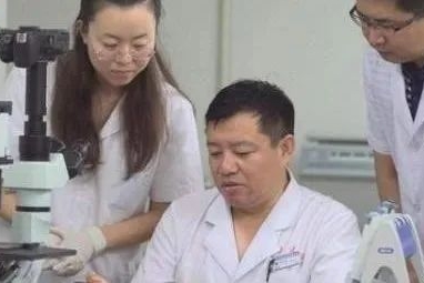 中美关系微妙？超过67.8％清华留学生选择留美，他们还能回得来吗