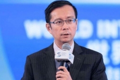 还以为他们是中国人？4大富豪国内赚钱上千亿，却已脱离中国国籍