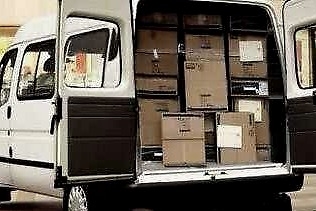 面包车改装货架、铺床，交警看完：合法，没问题